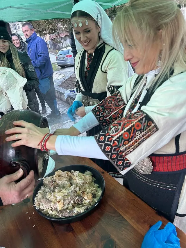 Празник на добринищката капама събра майстори в Пиринско РЕЦЕПТА