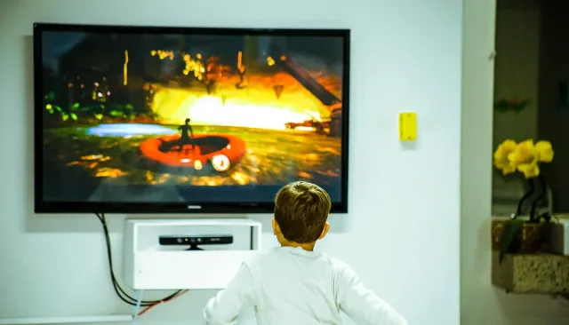 Какъв телевизор да купите, ако цената на OLED ви се вижда висока