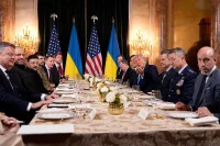 Срещата между Тръмп и Зеленски приключи. Звъннаха на...