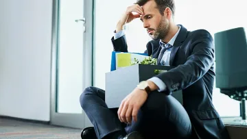 Мрачните прогнози се сбъдват! Масови съкращения, хиляди на улицата