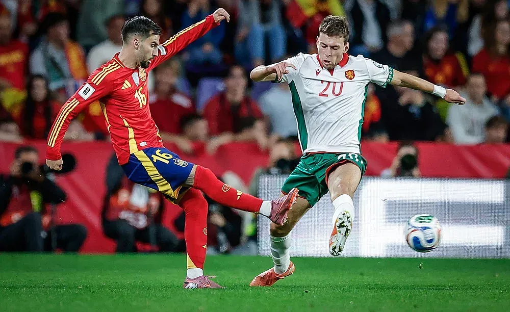 Трансферна сделка между Славия и АЕК