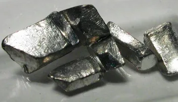 Един метал разклаща света. Три държави в надпревара за контрол