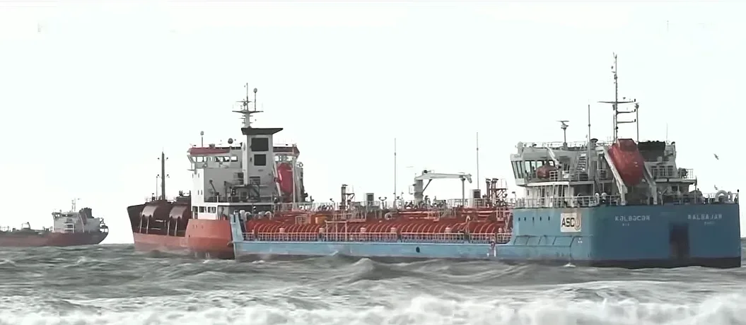 Кошмар в Мраморно море! Два танкера се сблъскаха