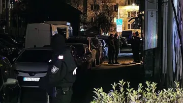 Шокиращи подробности за обира с автомат и граната в София