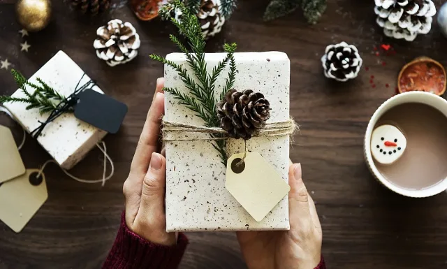 Какво не бива да подарявате за тази Нова година?