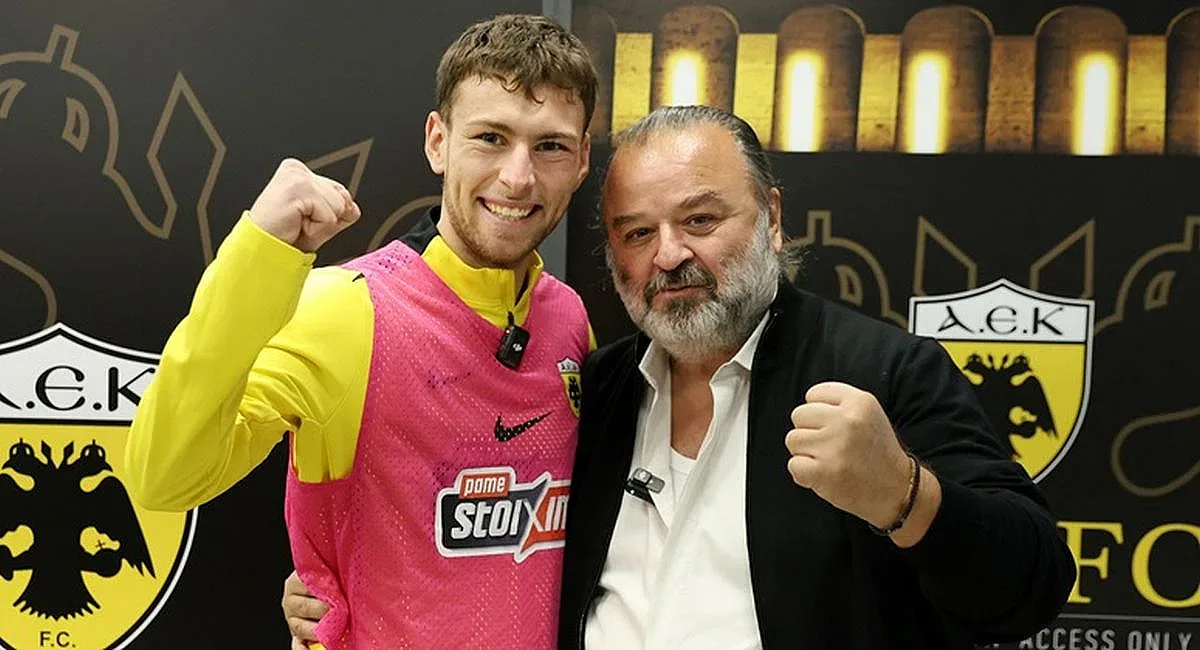 Наш национал със златен договор! Съседите го прилапаха