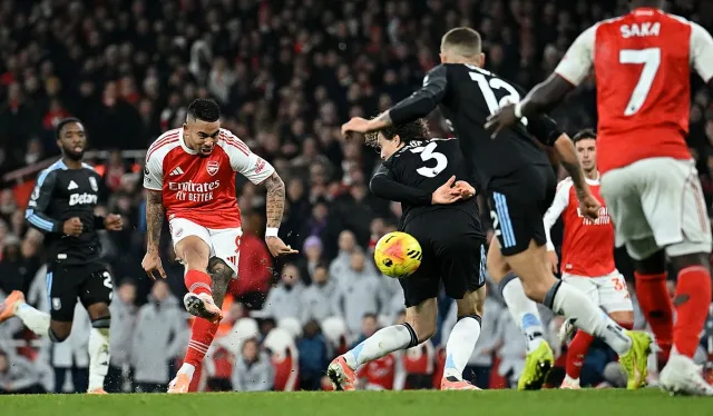 Арсенал финишира годината първи след футболна буря срещу Вила