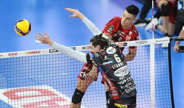 Алекс Николов блести в Италия, но Лубе спря пред Перуджа