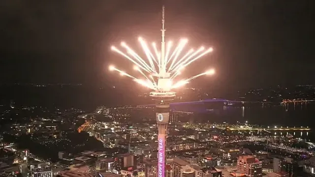 Новата година дойде. Кой вече празнува