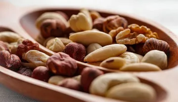 Топ 5 на най-полезните ядки за сърцето