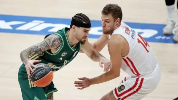 Везенков поведе Олимпиакос към нов триумф над Панатинайкос