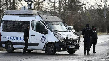 Ураганът удари Витоша. Пътищата към планината са затворени