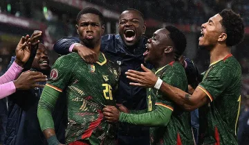 Африканският гигант не спира! Камерун оцеля и си уреди голям сблъсък