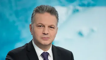 Почна се! Топ журналист изгоря с фалшиво евро