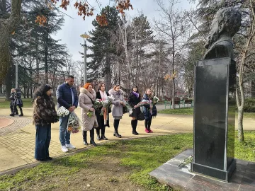 Казанлък отбеляза 178 години от рождението на Христо Ботев