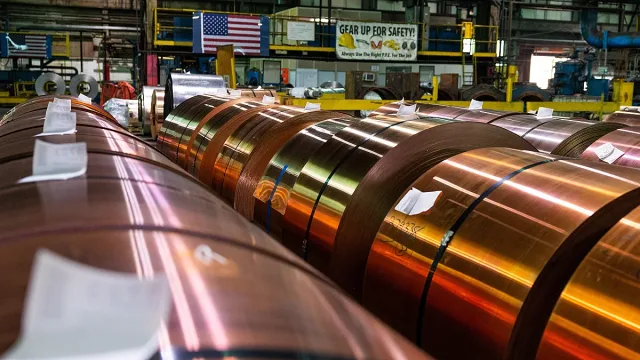 Богът на металите удари историческа цена. Строителството поскъпва