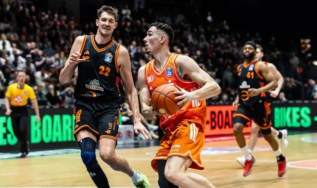 Минчев и Кемниц мачкат в Еврокъп - четвърта поредна победа