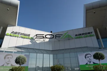 Летище „Васил Левски“ устоява на зимата, полетите вървят нормално