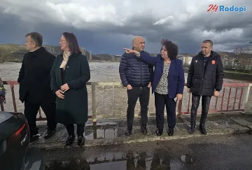 По заръка на Пеевски! Ръководството на ДПС-Ново начало спешно Крумовград СНИМКИ