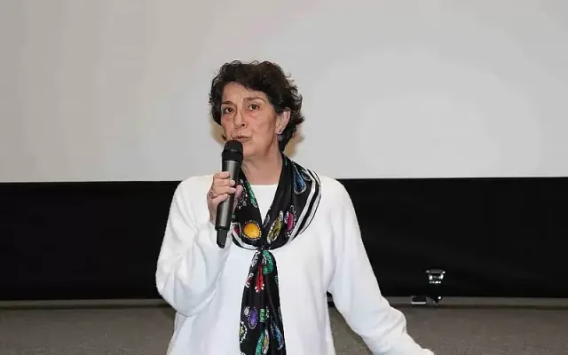 Обрат! Отмениха уволнението на шефката на филмотеката