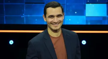 Огромно международно признание за Юлиан Костов