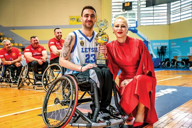 Доц. Офелия Кънева пред СТАНДАРТ:  Децата са върховна ценност за нас, българите