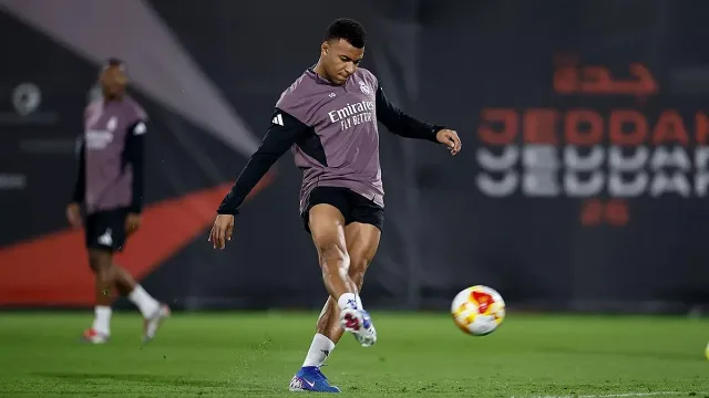 Обрат около Мбапе преди Суперкупата на Испания