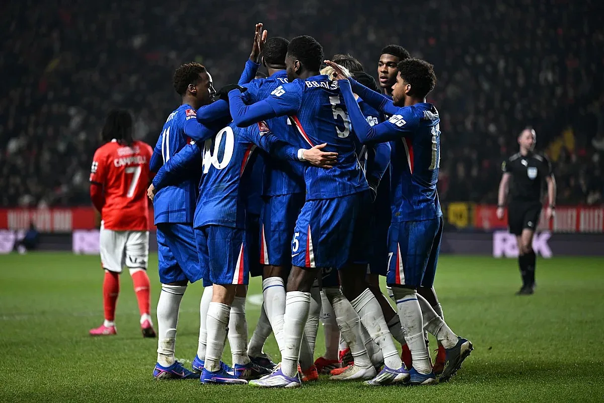 Челси разби Чарлтън с 5:1 в дебюта на Росиниър