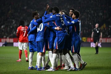 Челси разби Чарлтън с 5:1 в дебюта на Росиниър