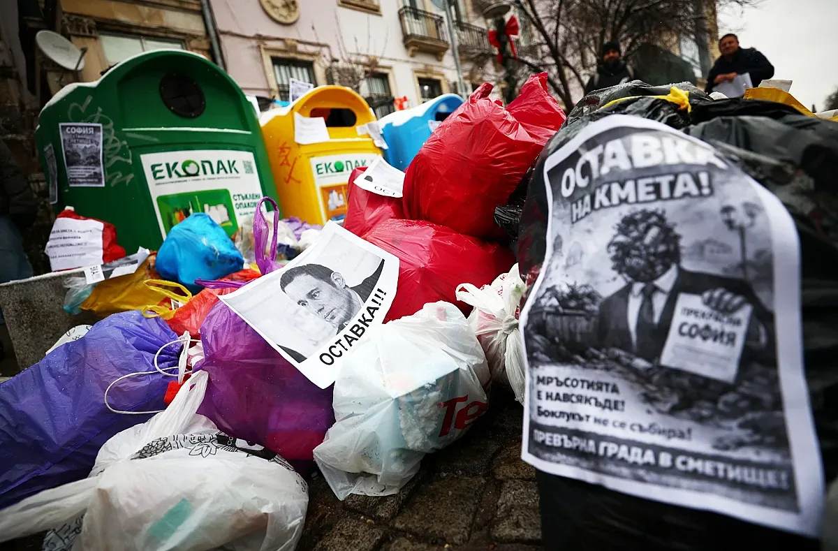 Боклукът взриви политиката в София! Пеевски иска оставката на кмета