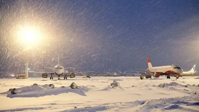 Ключово европейско летище затвори заради обилен сняг