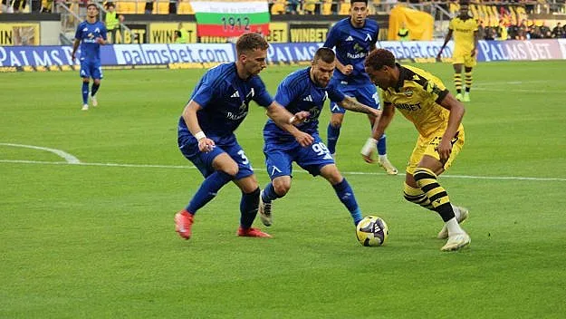 Скандалът трещи! Невиждана драма в родния футбол