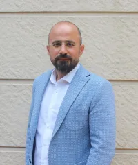 Доц. Серхан Афаджан пред СТАНДАРТ: Хаосът в Иран може да надмине кризите в Ирак и Сирия