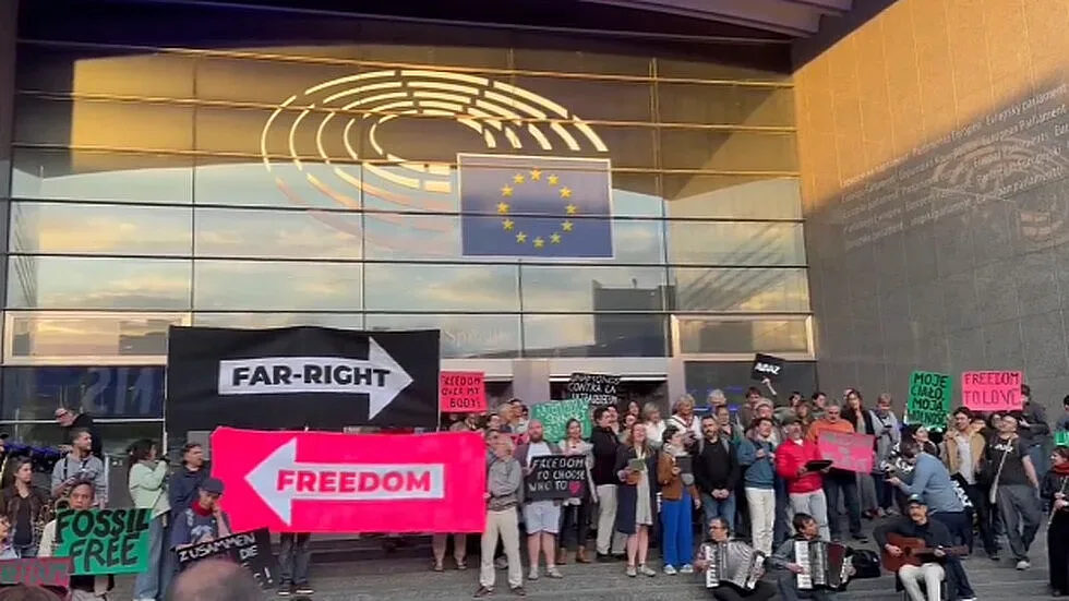 Напрежение в Европа! Масови бунтове на вота