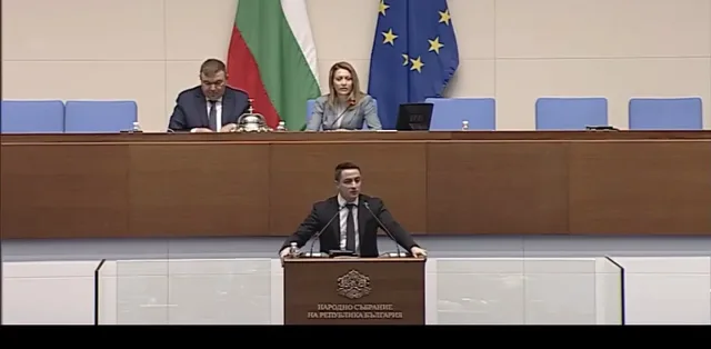 Лют скандал в НС между  Рая Назарян и Божанков. Причината