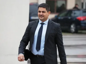 Радостин Василев избухна. Поиска арест на Доган