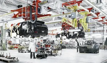 Безпрецедентно! 104 000 души останаха на улицата