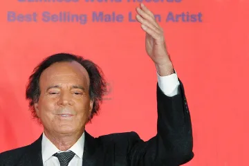 Хулио Иглесиас проговори! Първи думи за обвиненията