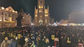 Нови Сад отново избухна! Хиляди сърби искат чистка на властта и избори
