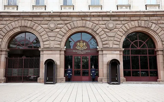 Ето кой влиза в партията на Радев