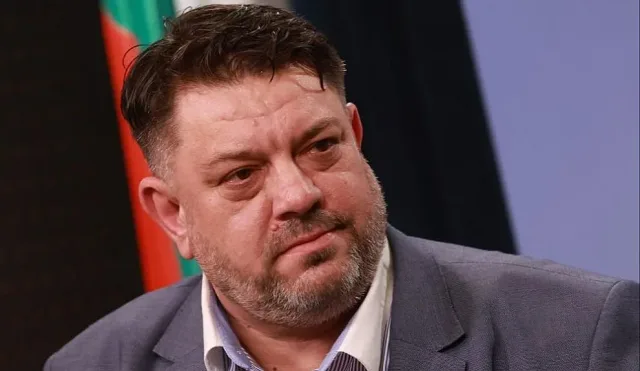 Зафиров пожелава успех на Йотова, приветства Радев на терена