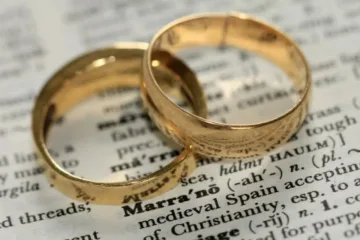 Още една страна в Европа въведе „съпруг 1“ и „съпруг 2“