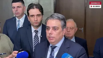 Радев парализира "Промяната", Василев и Божанов в ступор