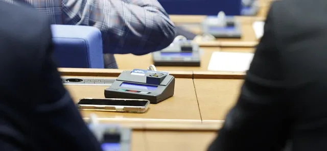 На първо четене! Парламентът закри КПК