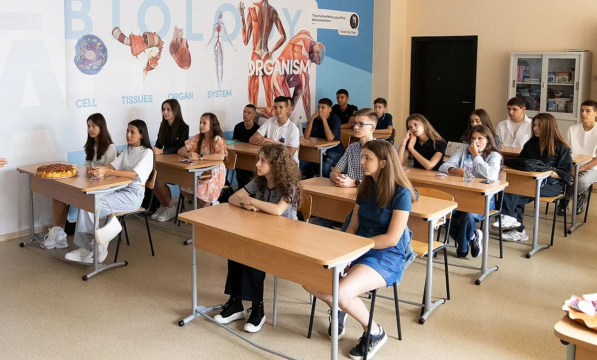 Учители и ученици алармират за националното оценяване след 10 клас