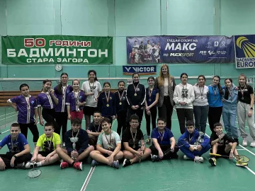 Ученически игри по бадминтон: спортен дух и успехи в Стара Загора