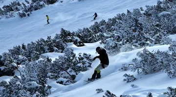 Лавинна заплаха надвисна над планините в Югозападна България