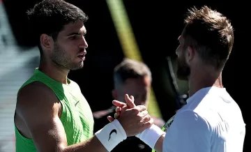 Алкарас гази в Мелбърн, Медведев оцеля след 4 часа