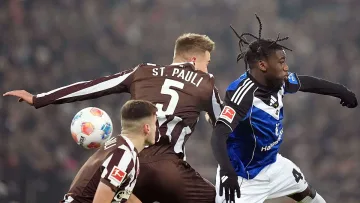 Нулево дерби между Санкт Паули и Хамбургер ШФ в Бундеслигата