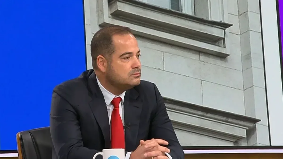 Калин Стоянов разобличи голяма манипулация на Атанас Атанасов. Чат с Денков